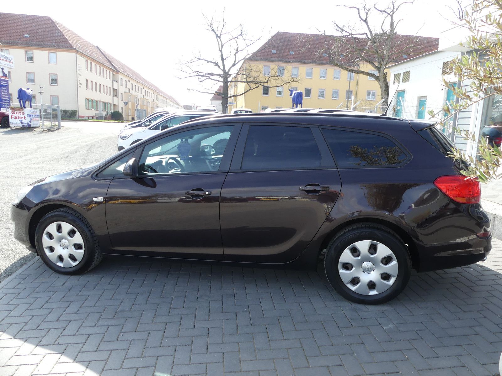 Fahrzeugabbildung Opel Astra J Sports Tourer Selection