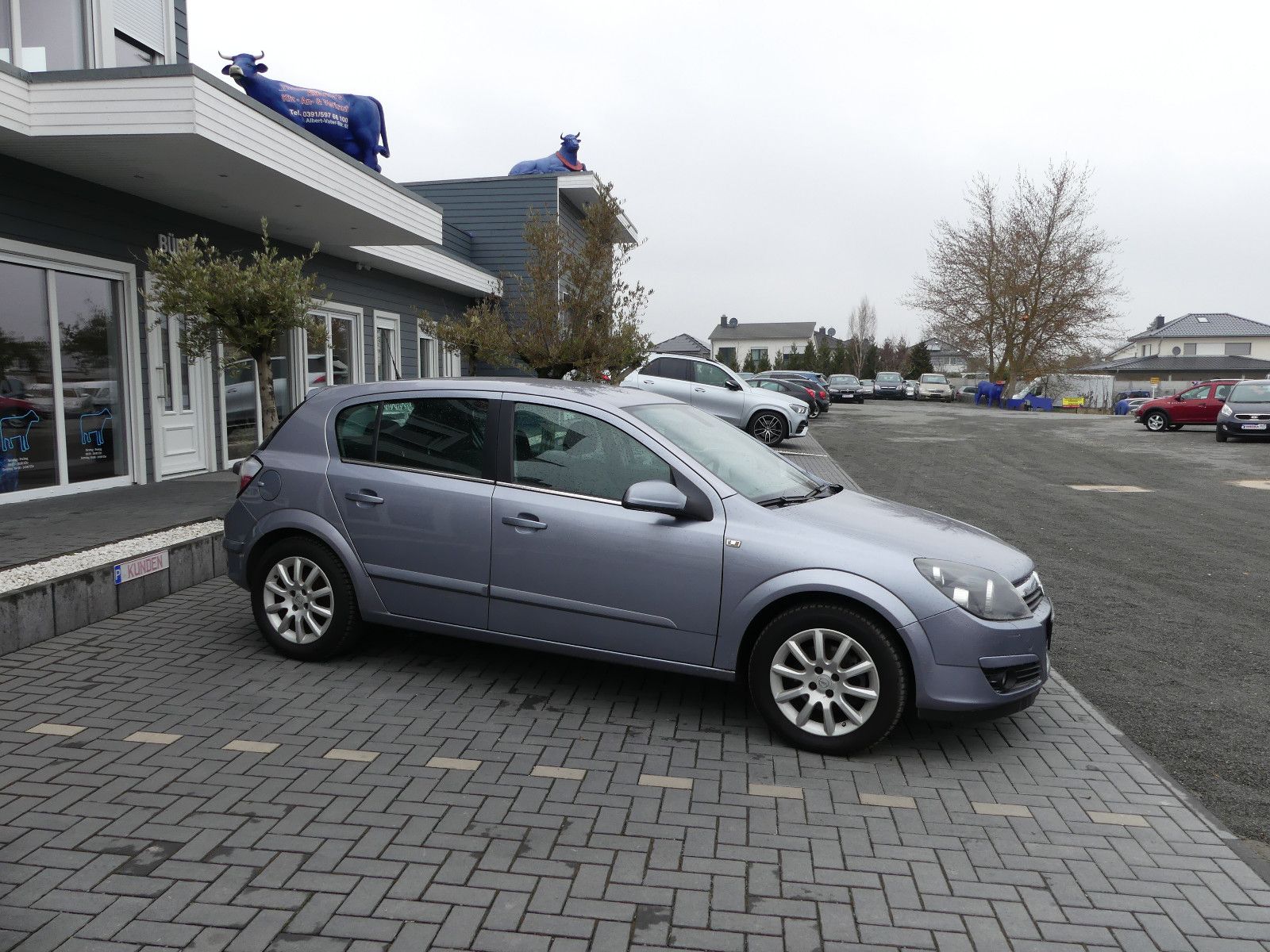 Fahrzeugabbildung Opel Astra 1.6 Twinport Sport"82TKM"