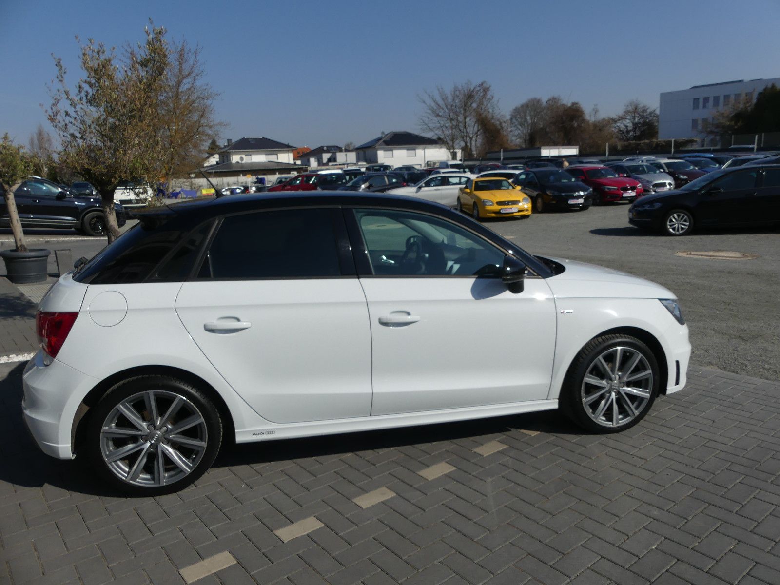Fahrzeugabbildung Audi A1 Sportback admired, S- Line