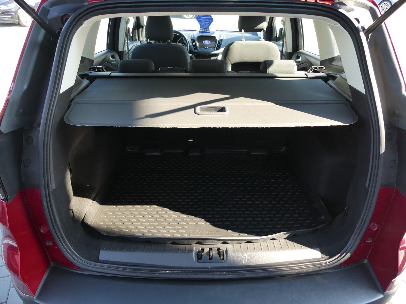 Fahrzeugabbildung Ford Kuga Cool & Connect