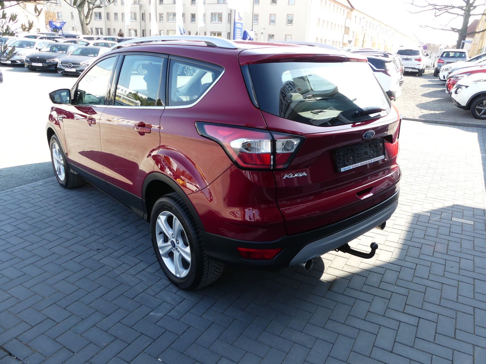 Fahrzeugabbildung Ford Kuga Cool & Connect