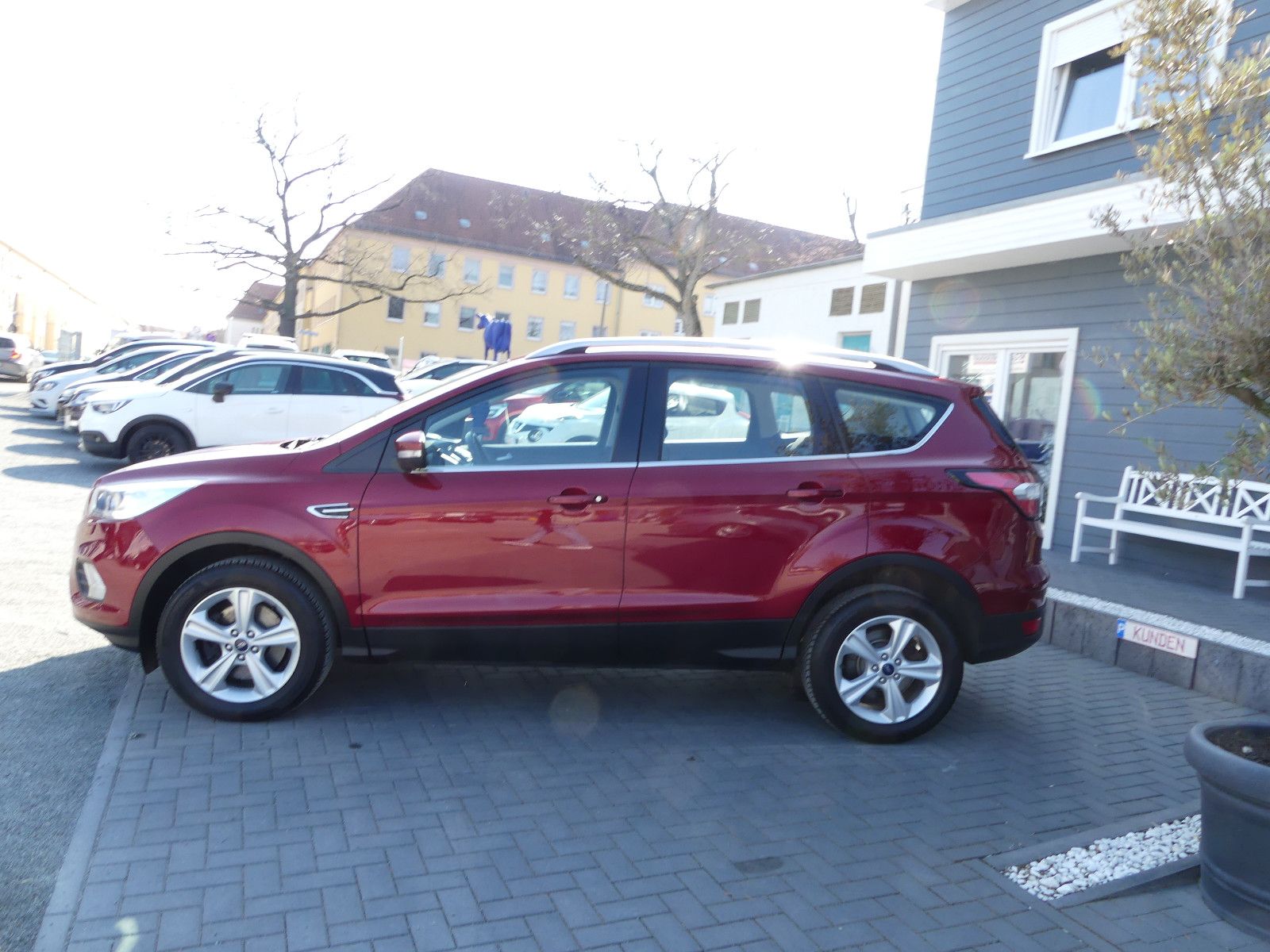 Fahrzeugabbildung Ford Kuga Cool & Connect