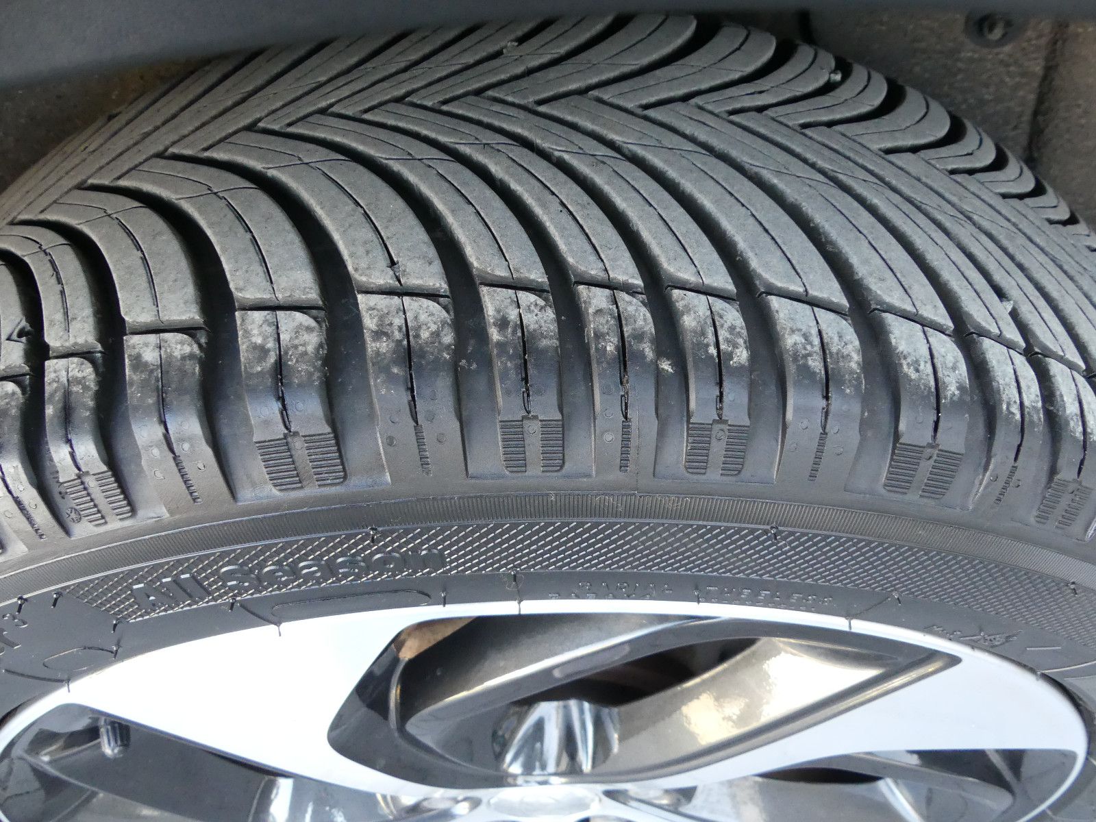 Fahrzeugabbildung Hyundai Tucson Premium 4WD