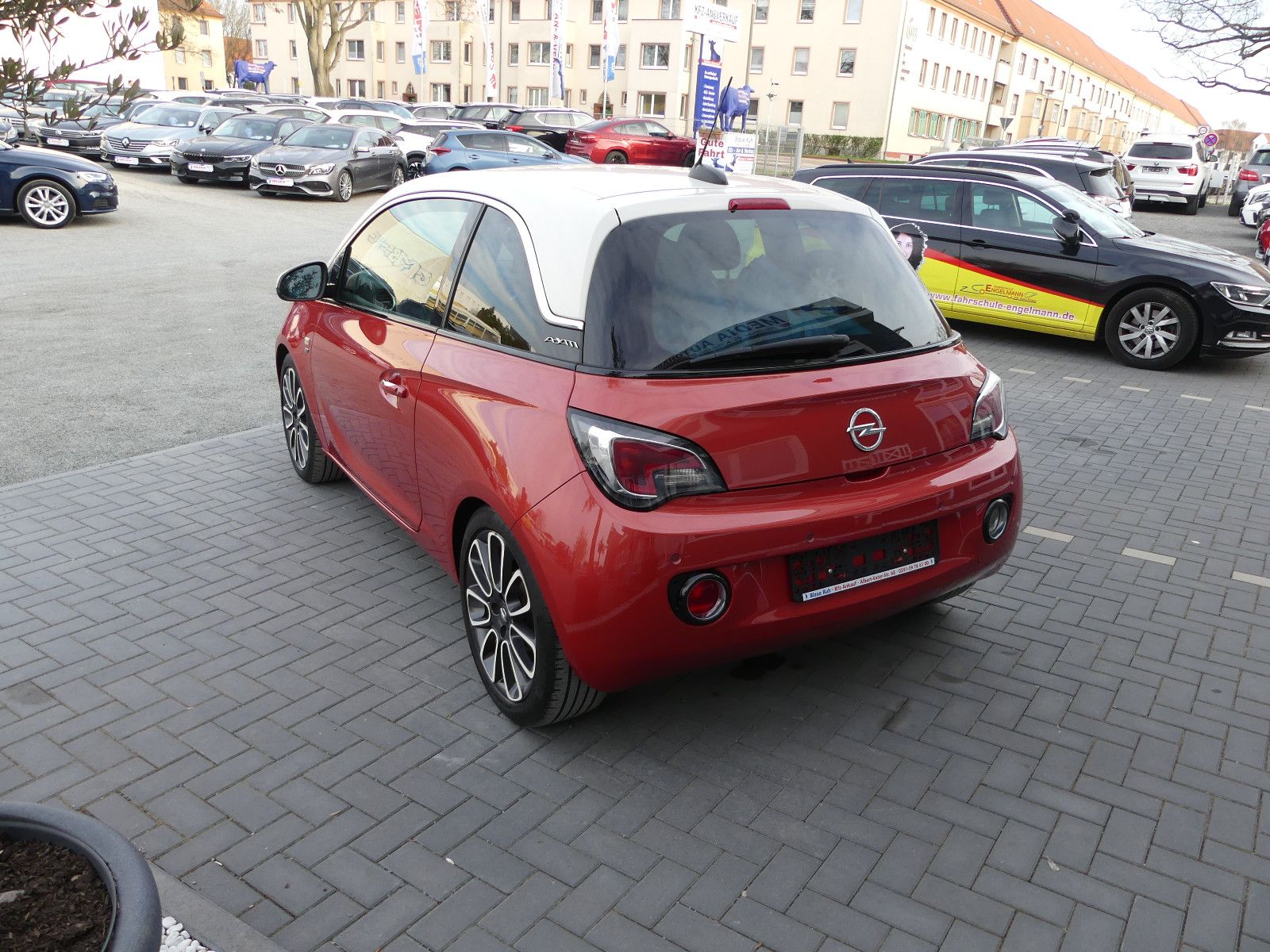 Fahrzeugabbildung Opel Adam Germany's next Topmodel"1.HAND"