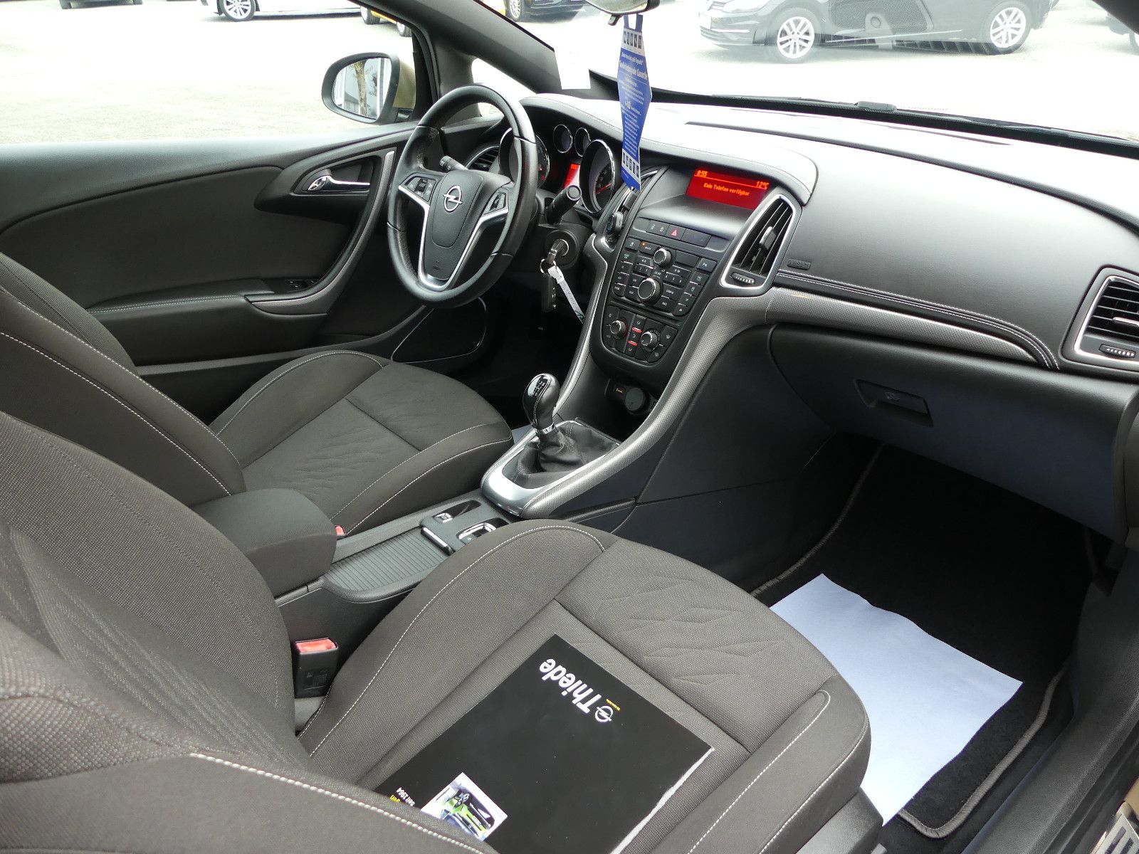 Fahrzeugabbildung Opel Cascada Edition ecoFlex, * CABRIO*