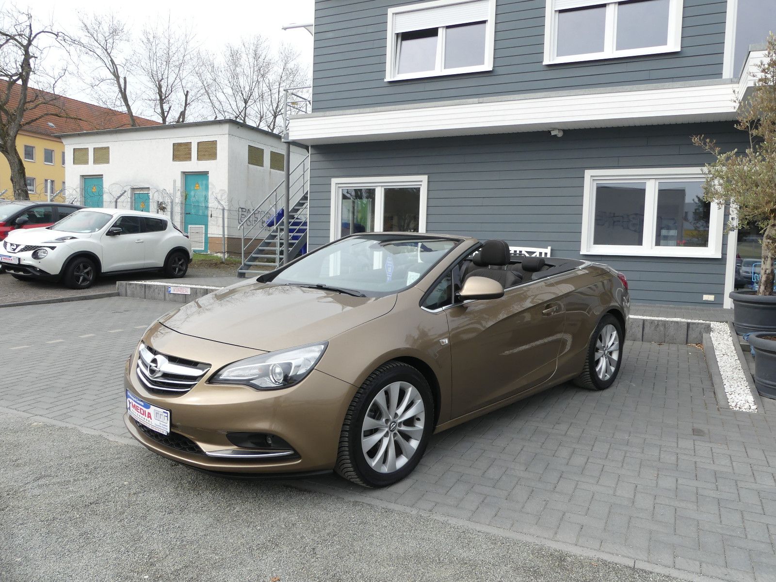 Fahrzeugabbildung Opel Cascada Edition ecoFlex, * CABRIO*