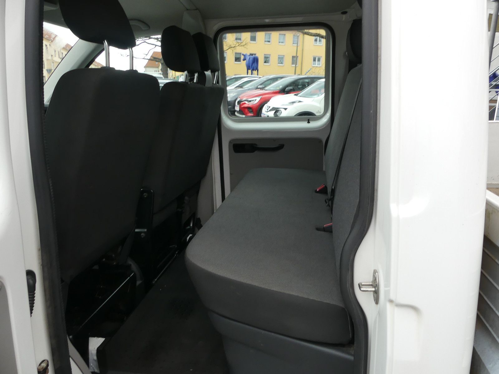 Fahrzeugabbildung Volkswagen T6 Transporter Pritsche Pritsche Doppelkabine la