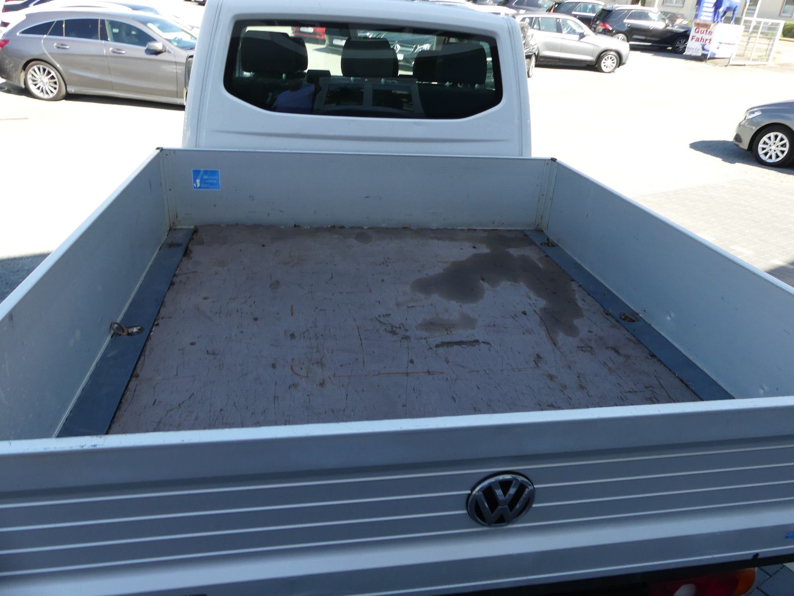 Fahrzeugabbildung Volkswagen T6 Transporter Pritsche Pritsche Doppelkabine la