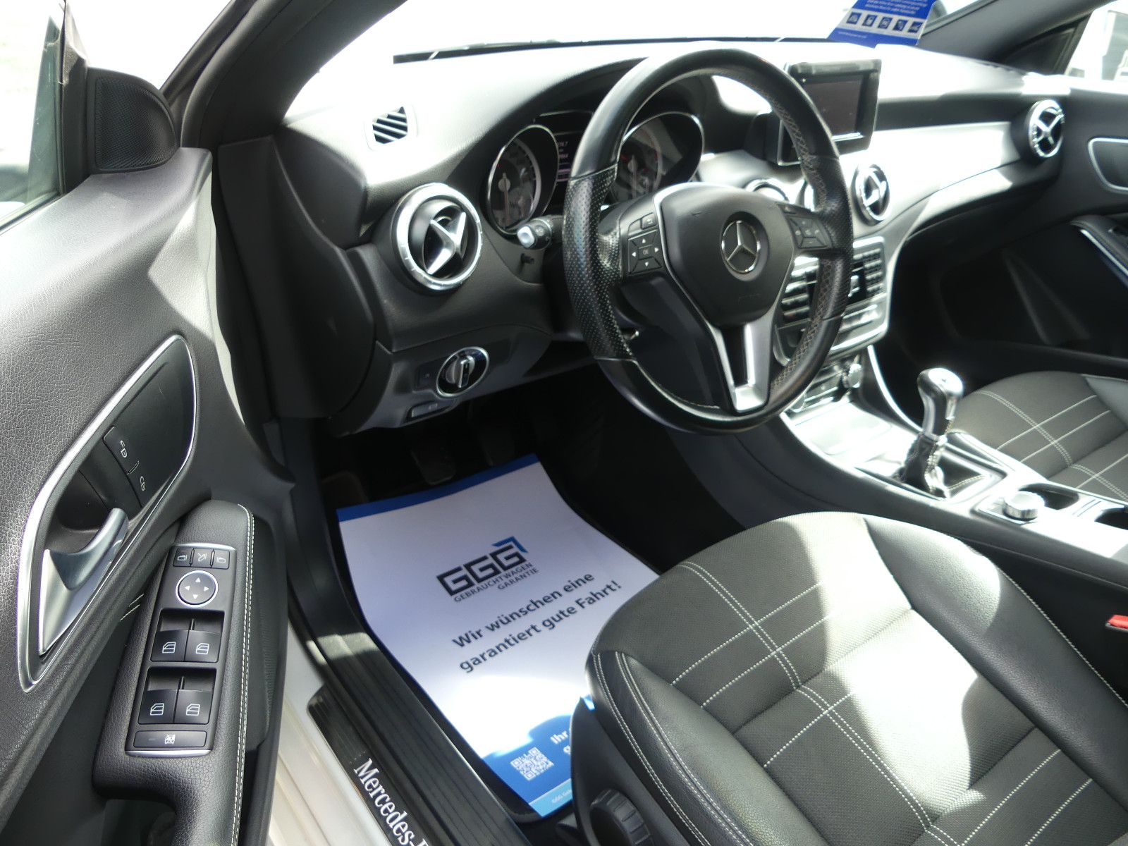 Fahrzeugabbildung Mercedes-Benz CLA 180 CLA CLA 180