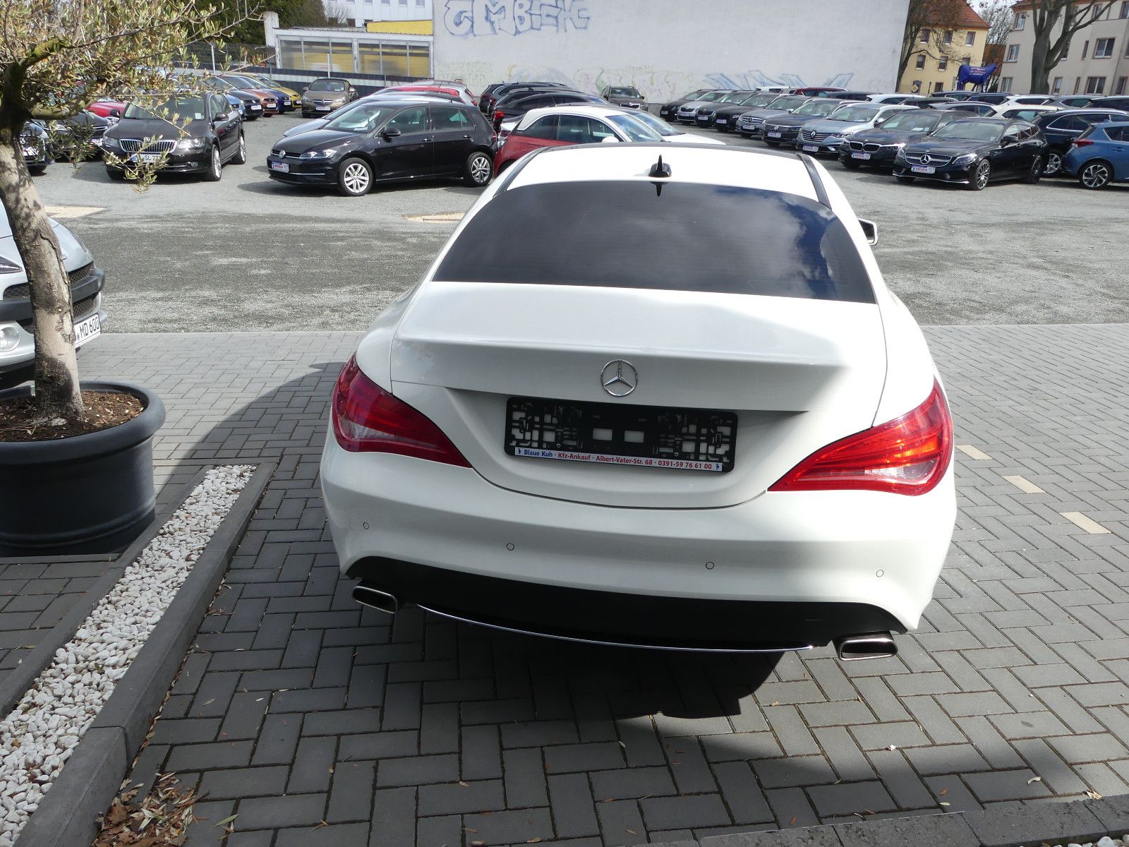 Fahrzeugabbildung Mercedes-Benz CLA 180 CLA CLA 180