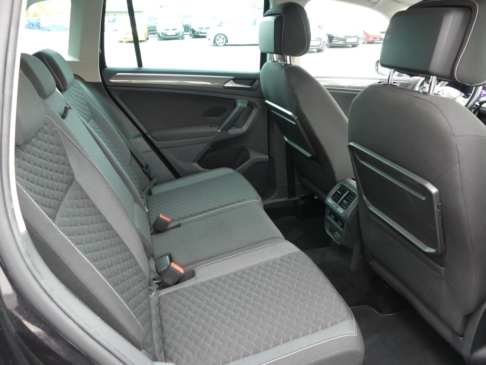 Fahrzeugabbildung Volkswagen Tiguan Join Start-Stopp, Automatik