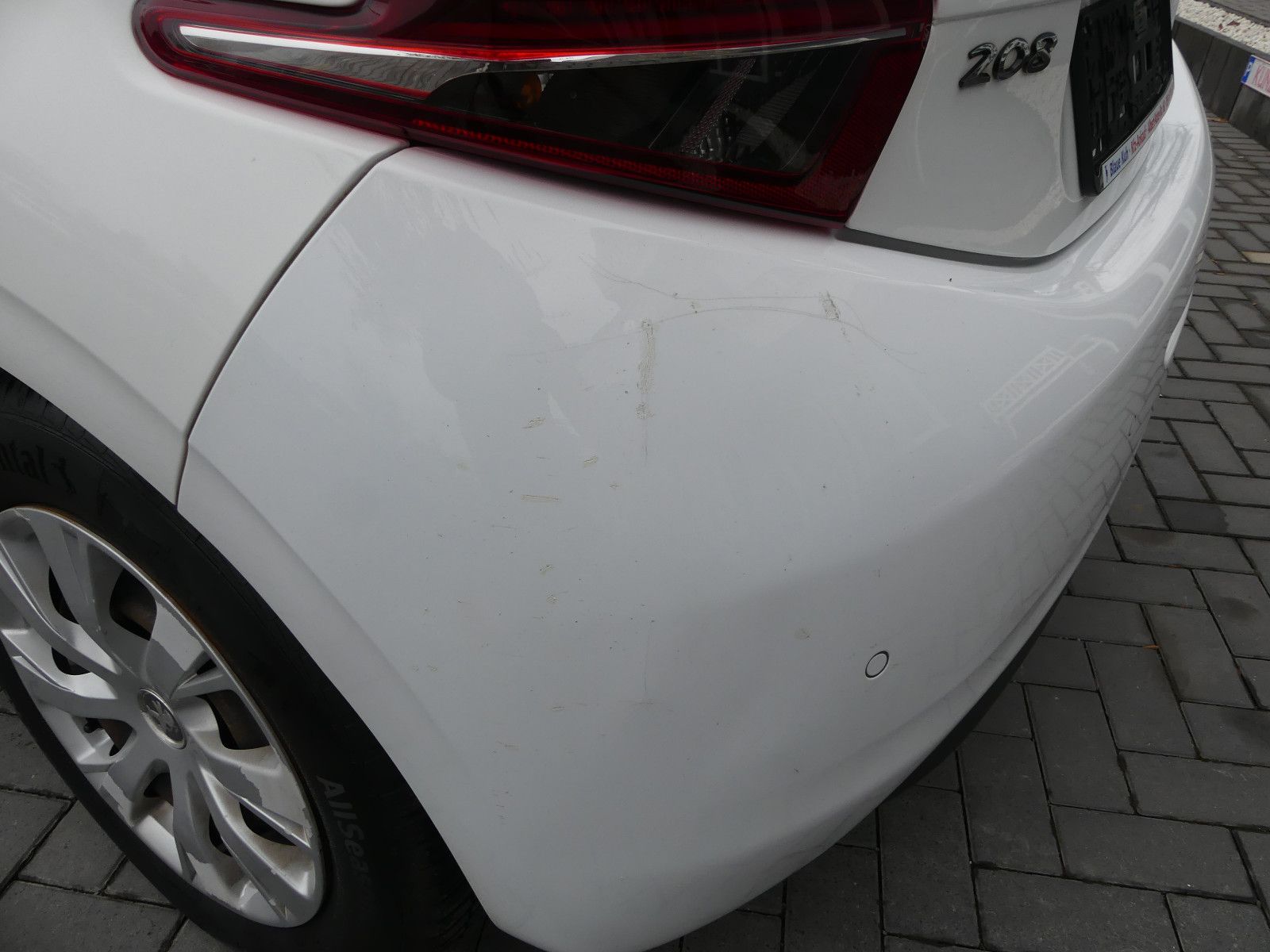 Fahrzeugabbildung Peugeot 208 Active, * TÜV NEU*, * Allwetterreifen*