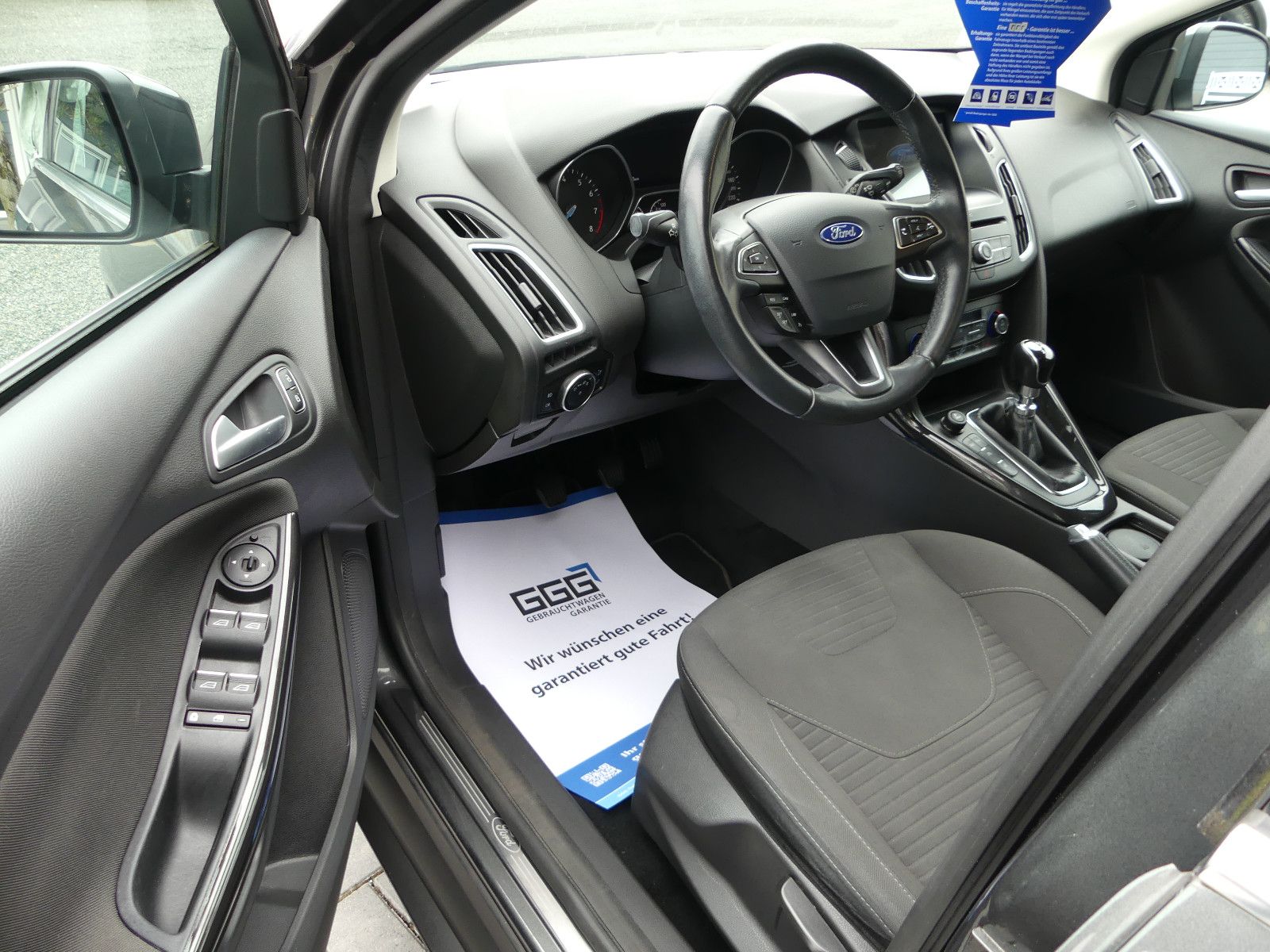 Fahrzeugabbildung Ford Focus Turnier Titanium"80TKM"