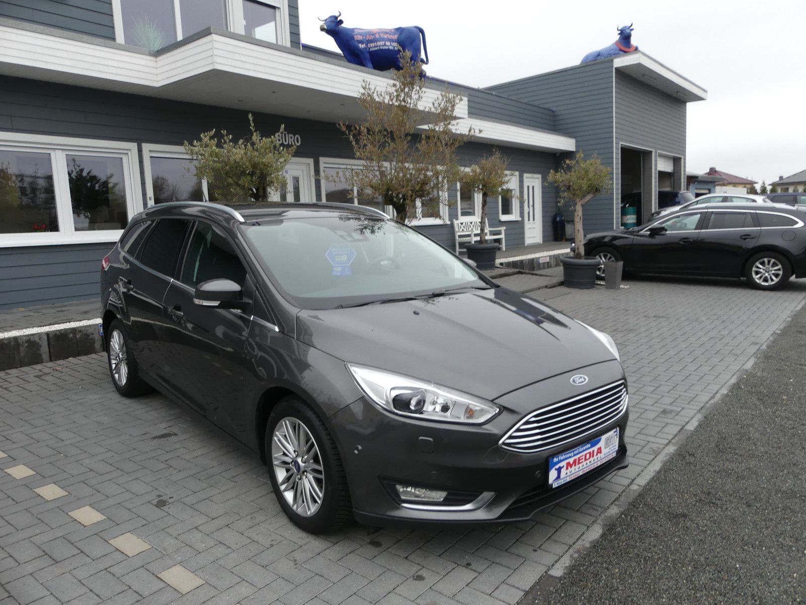 Fahrzeugabbildung Ford Focus Turnier Titanium"80TKM"