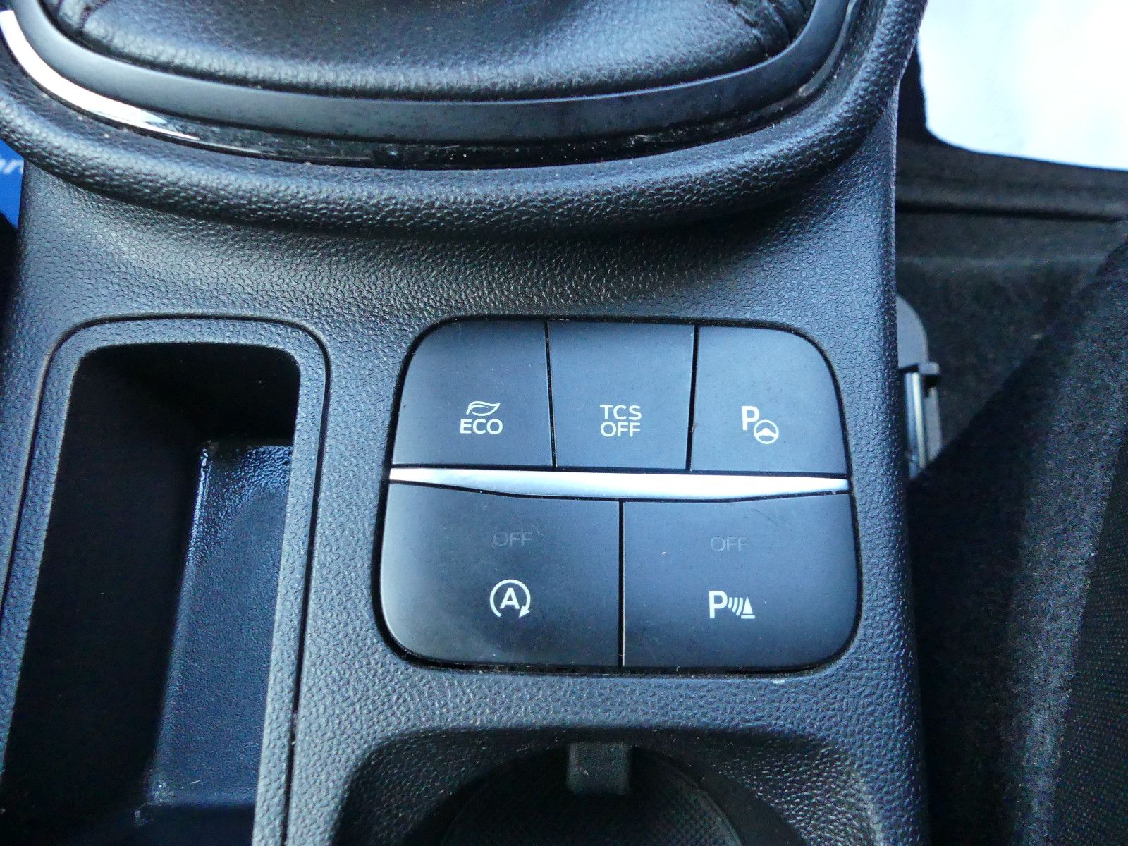 Fahrzeugabbildung Ford Fiesta Cool & Connect"70TKM"