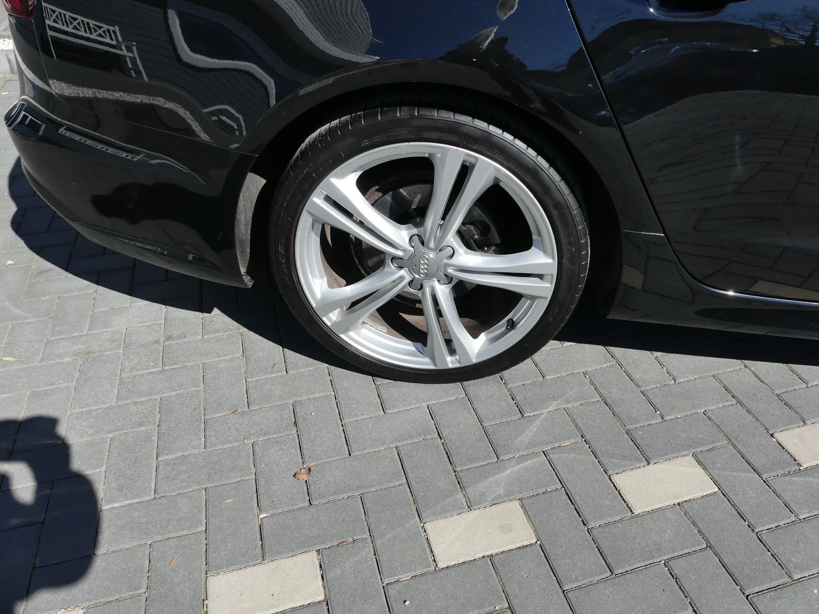Fahrzeugabbildung Audi A6 Avant 2.0 TDI ultra, Automatik