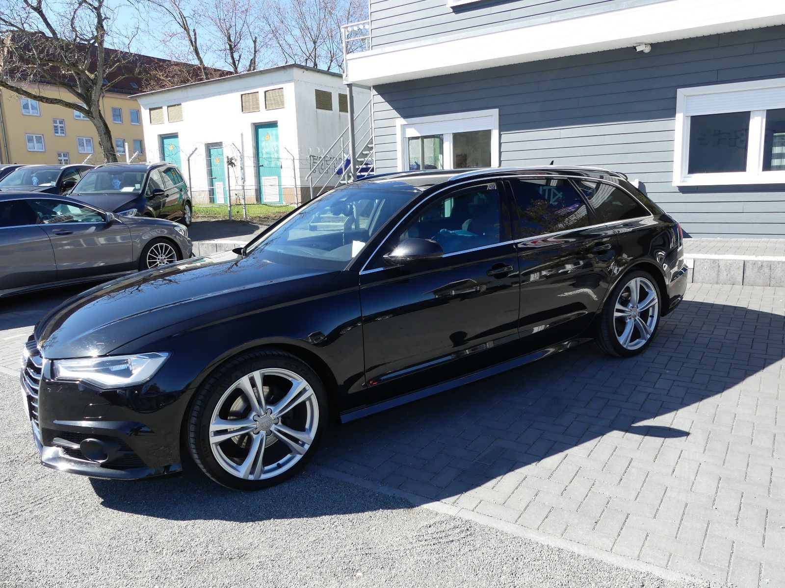 Fahrzeugabbildung Audi A6 Avant 2.0 TDI ultra, Automatik