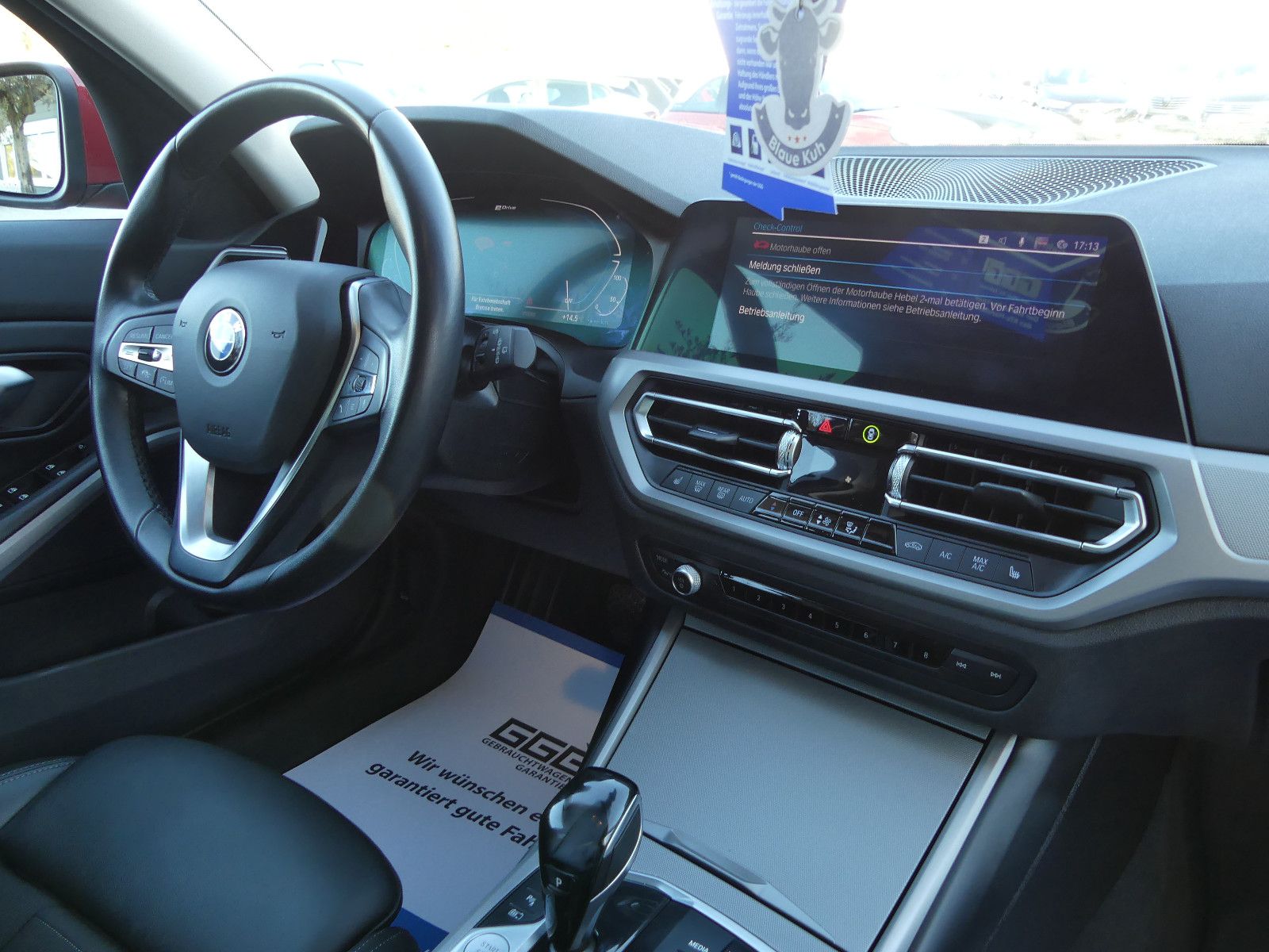 Fahrzeugabbildung BMW 320 3 Touring 320 e xDrive