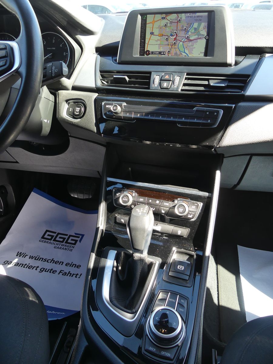 Fahrzeugabbildung BMW 218 2 Gran Tourer 218 d Advantage"7.SITZER"