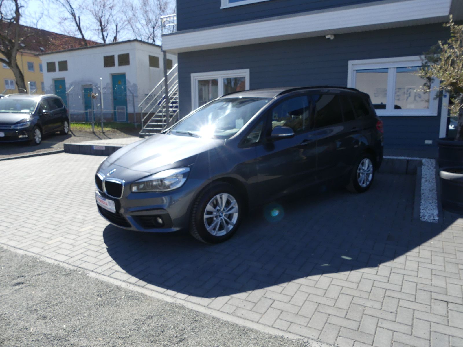 Fahrzeugabbildung BMW 218 2 Gran Tourer 218 d Advantage"7.SITZER"