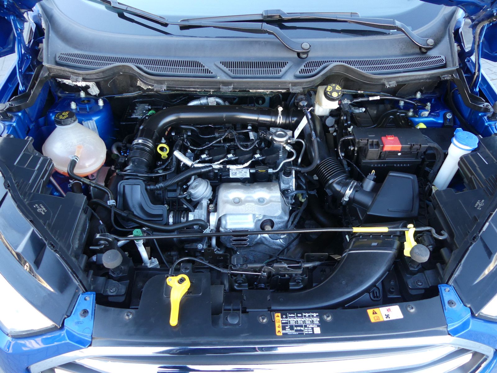 Fahrzeugabbildung Ford EcoSport Titanium"55TKM"