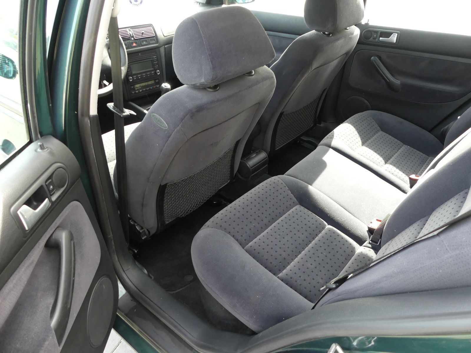 Fahrzeugabbildung Volkswagen Golf 1.6 Comfortline