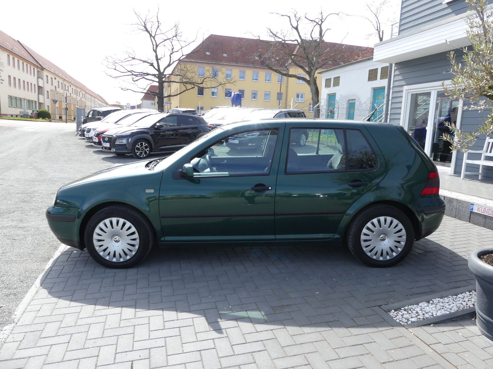 Fahrzeugabbildung Volkswagen Golf 1.6 Comfortline