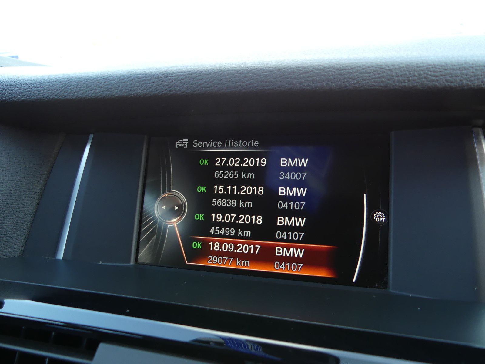 Fahrzeugabbildung BMW X3 xDrive 20 d Advantage