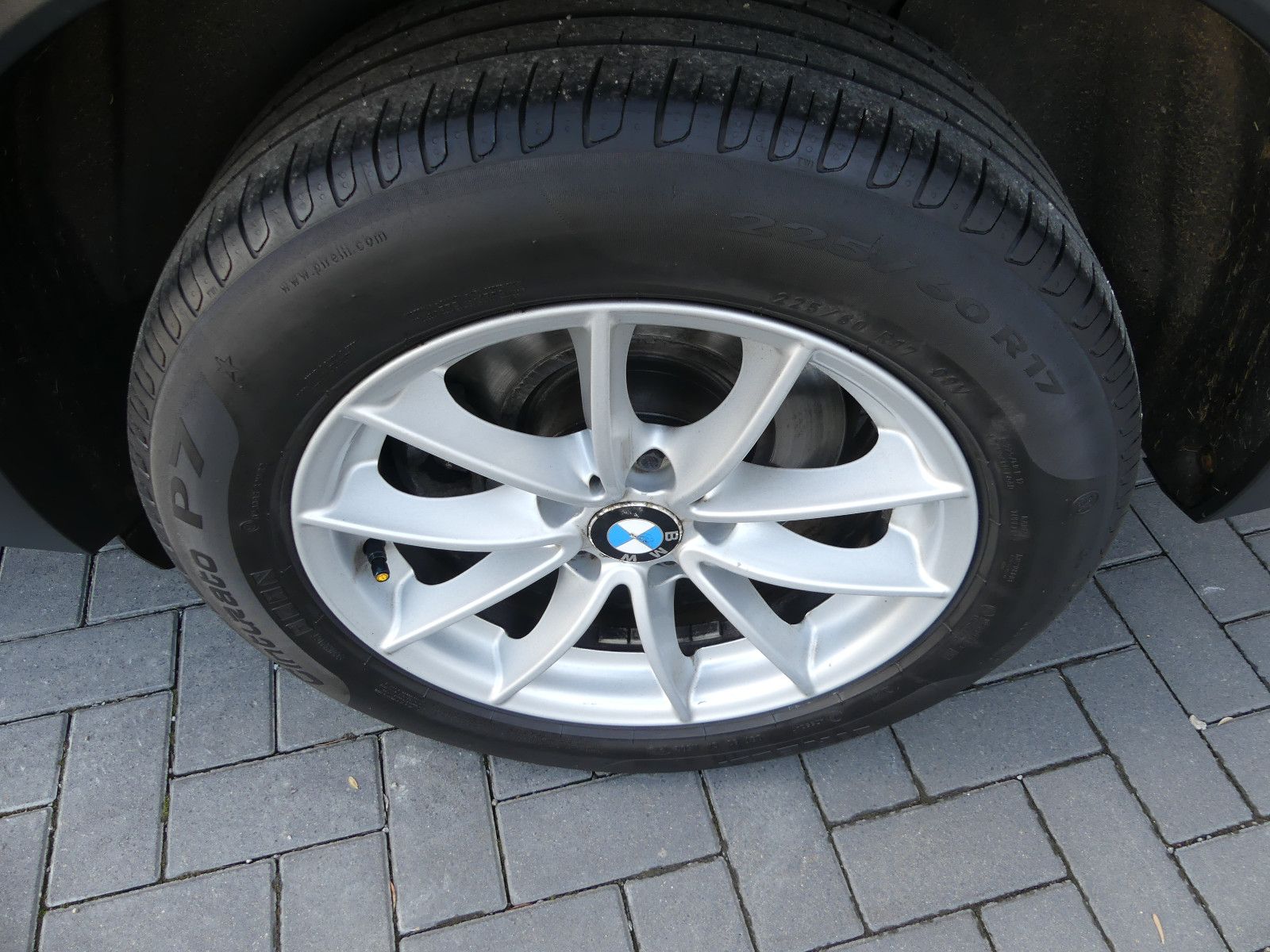 Fahrzeugabbildung BMW X3 xDrive 20 d Advantage