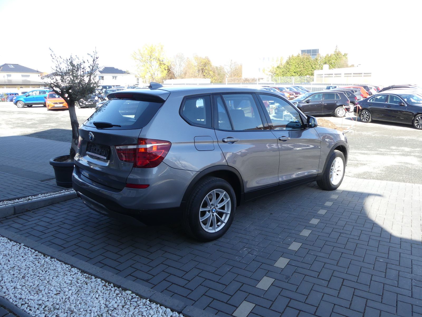 Fahrzeugabbildung BMW X3 xDrive 20 d Advantage