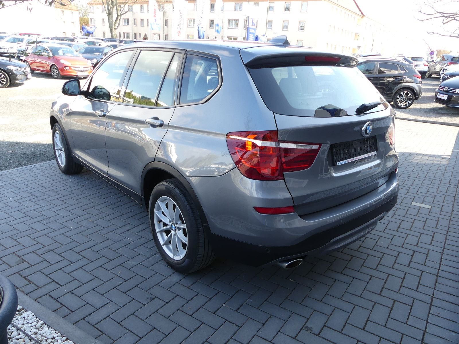 Fahrzeugabbildung BMW X3 xDrive 20 d Advantage