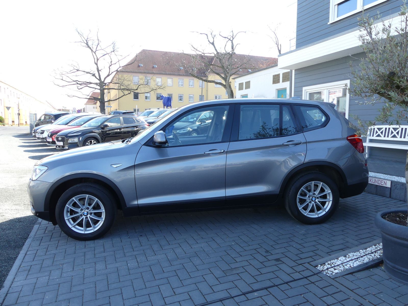 Fahrzeugabbildung BMW X3 xDrive 20 d Advantage