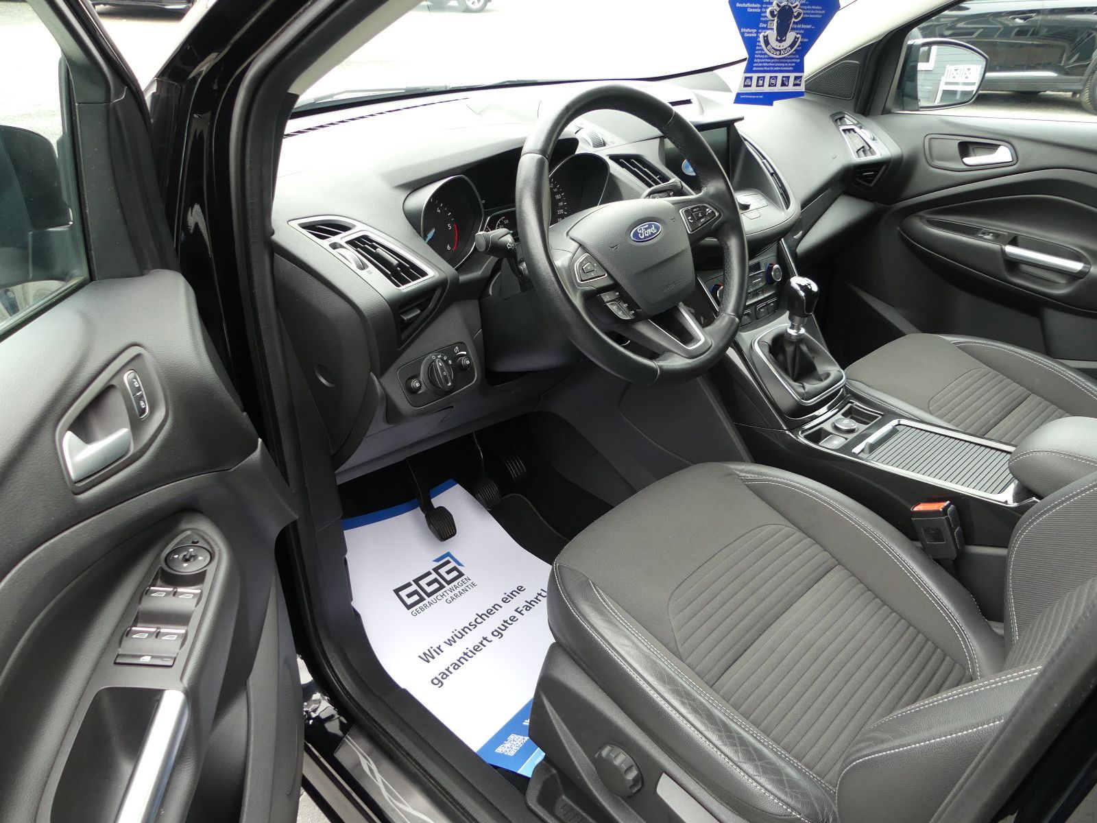 Fahrzeugabbildung Ford Kuga Titanium "Scheckheftgepf."