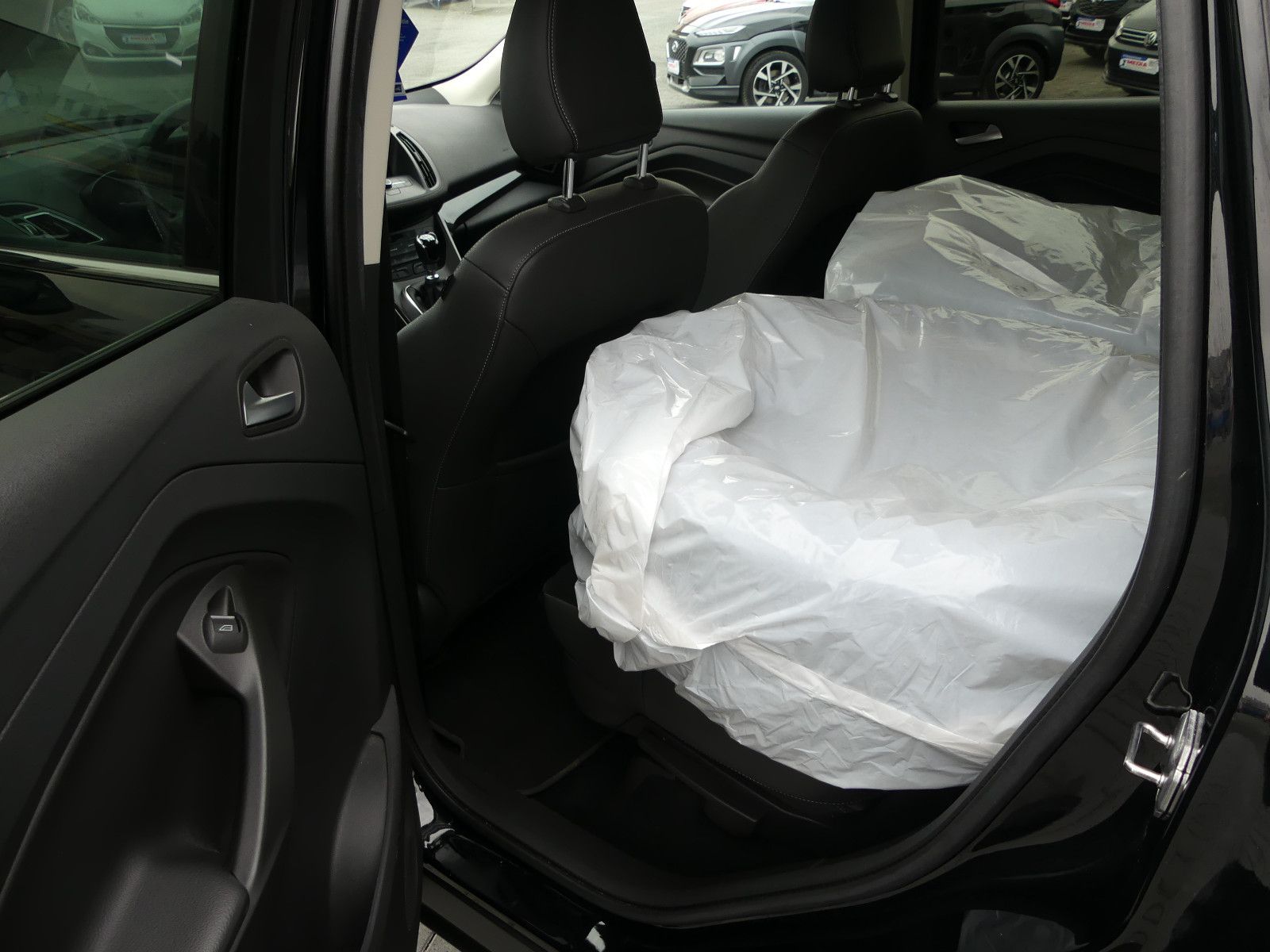 Fahrzeugabbildung Ford Kuga Titanium "Scheckheftgepf."