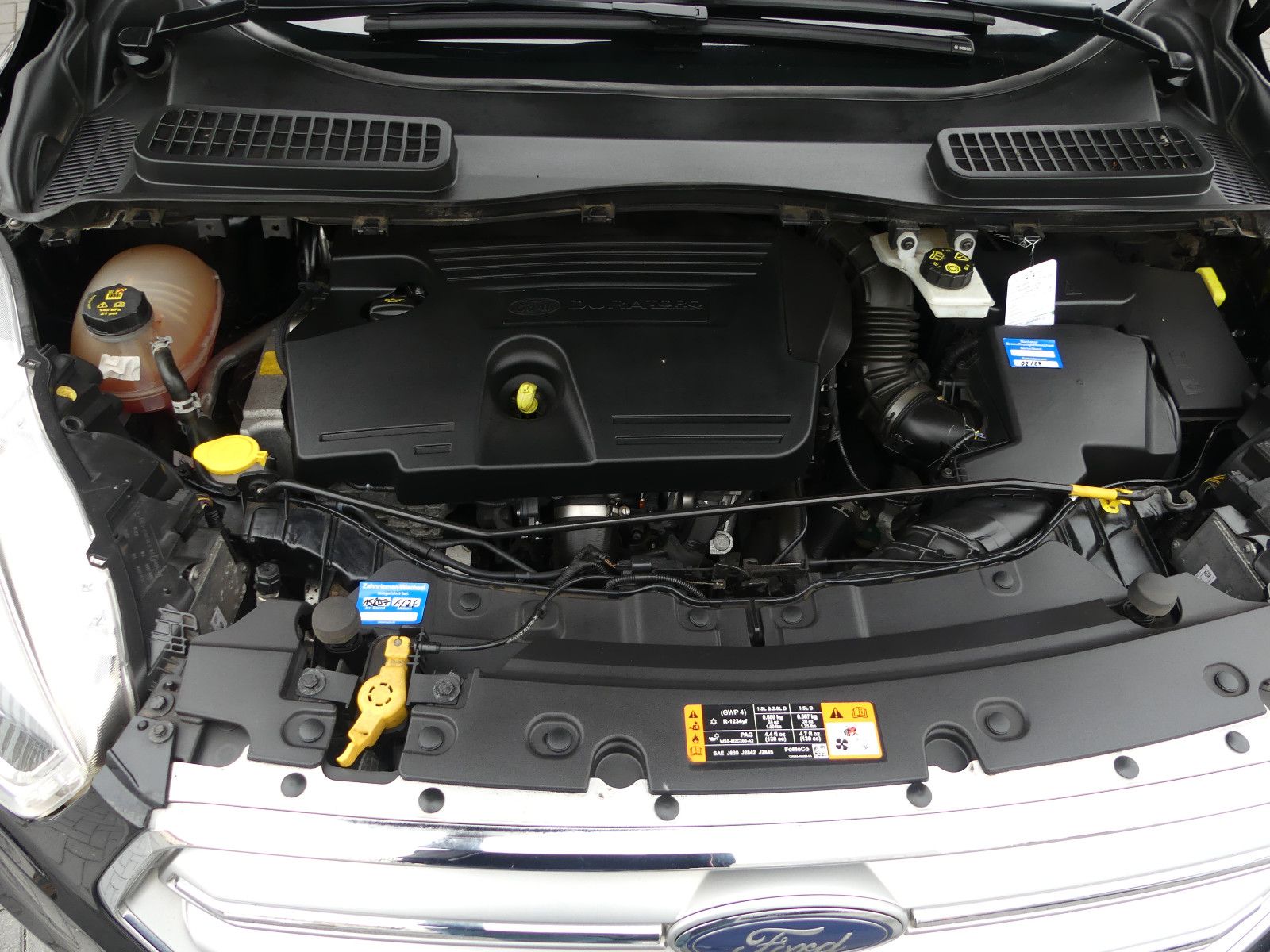 Fahrzeugabbildung Ford Kuga Titanium "Scheckheftgepf."