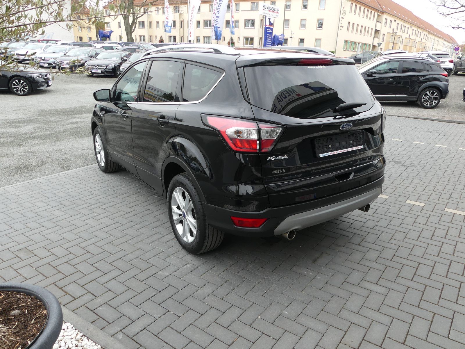 Fahrzeugabbildung Ford Kuga Titanium "Scheckheftgepf."