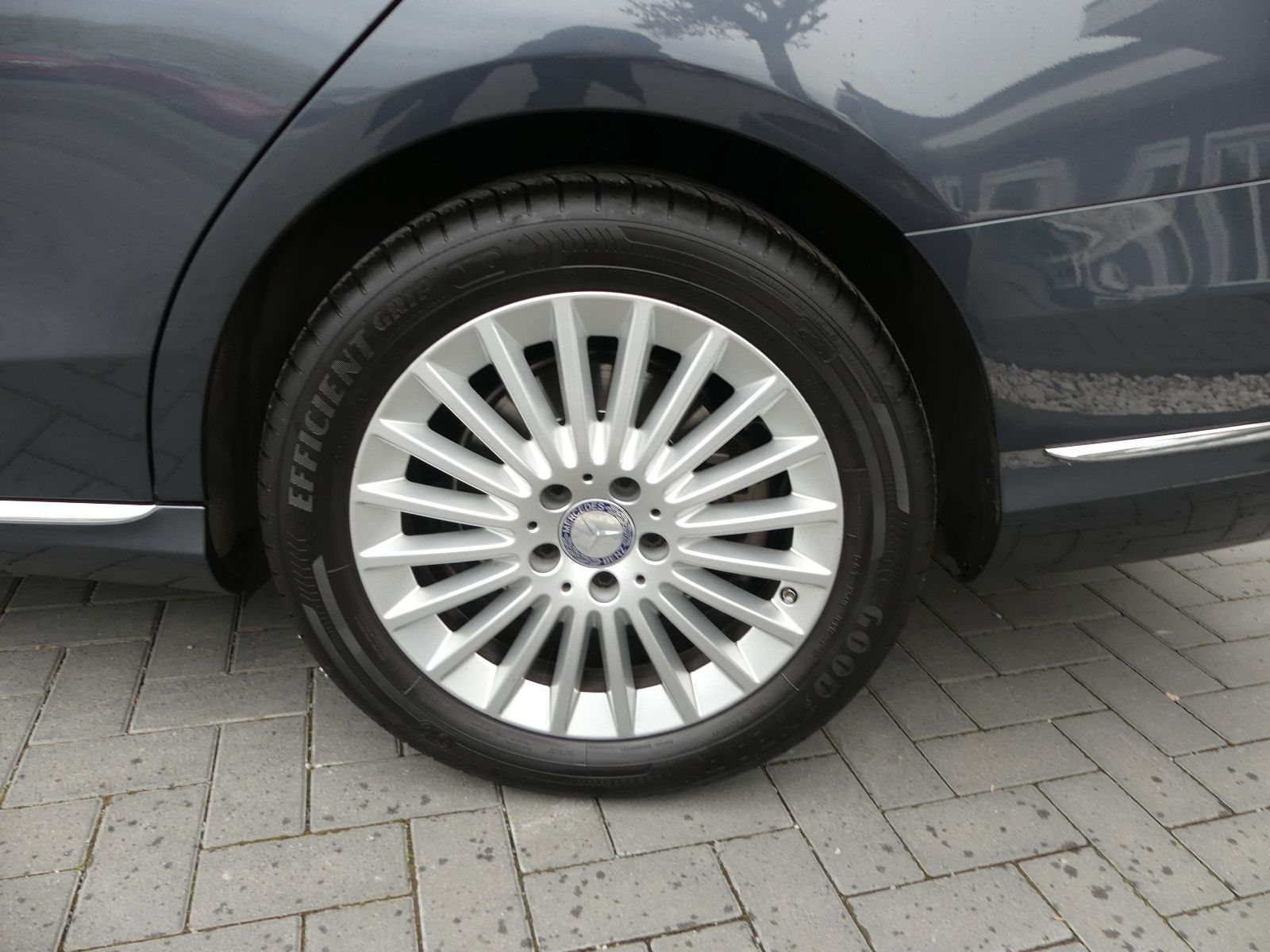 Fahrzeugabbildung Mercedes-Benz C 200 C Limousine C 200 CGI, * TOP Gepflegt *