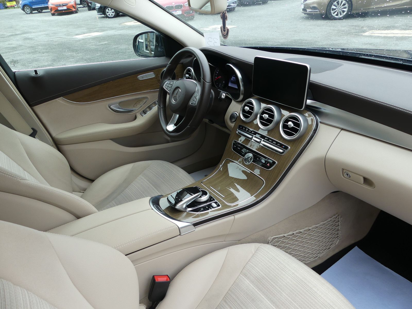 Fahrzeugabbildung Mercedes-Benz C 200 C Limousine C 200 CGI, * TOP Gepflegt *