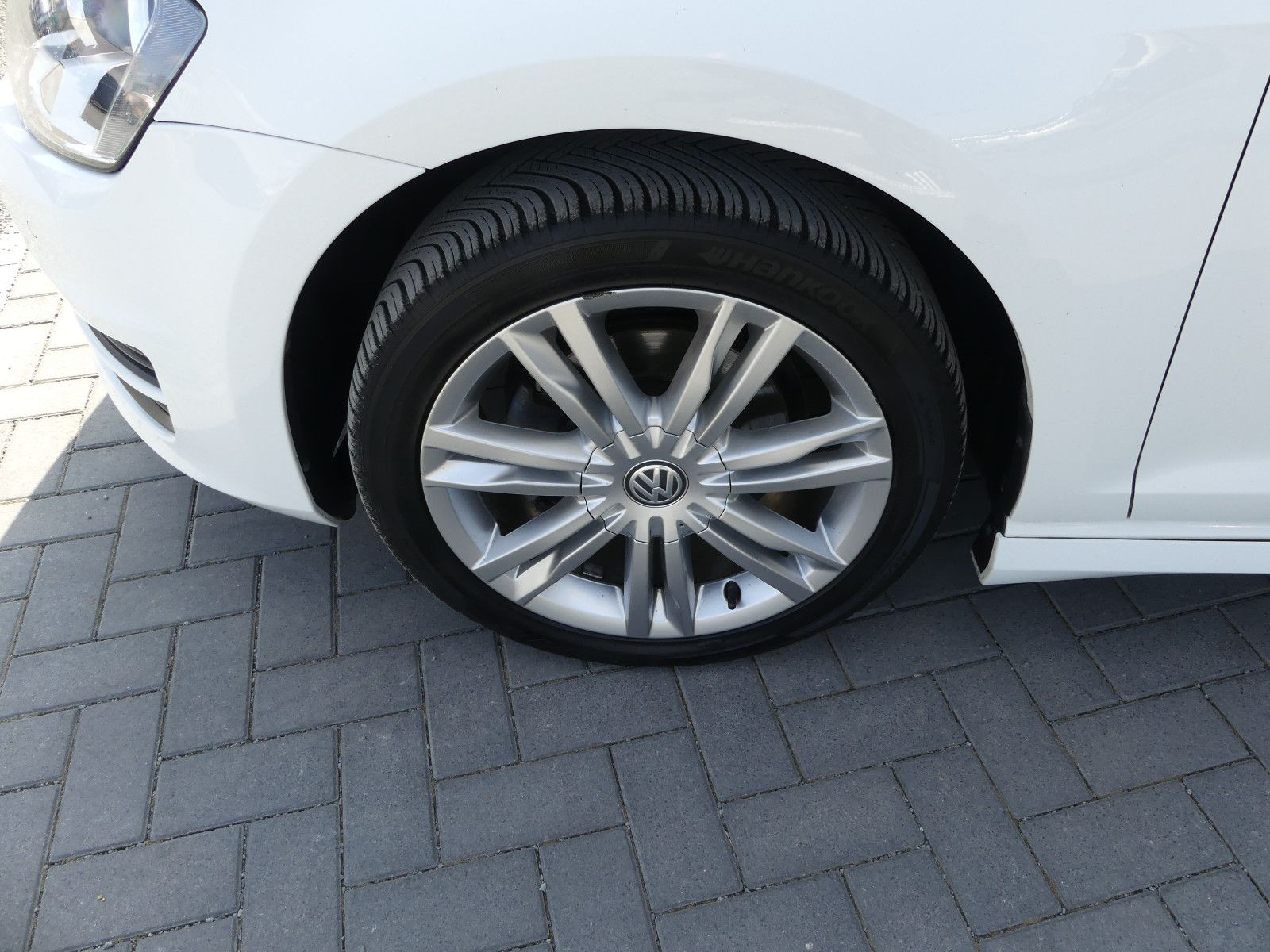 Fahrzeugabbildung Volkswagen Golf VII Variant 1.8 Comfortline BMT