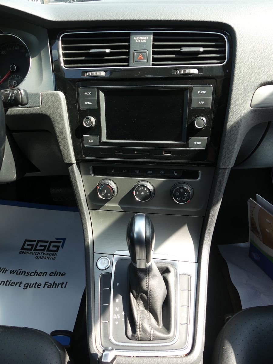 Fahrzeugabbildung Volkswagen Golf VII Variant 1.8 Comfortline BMT