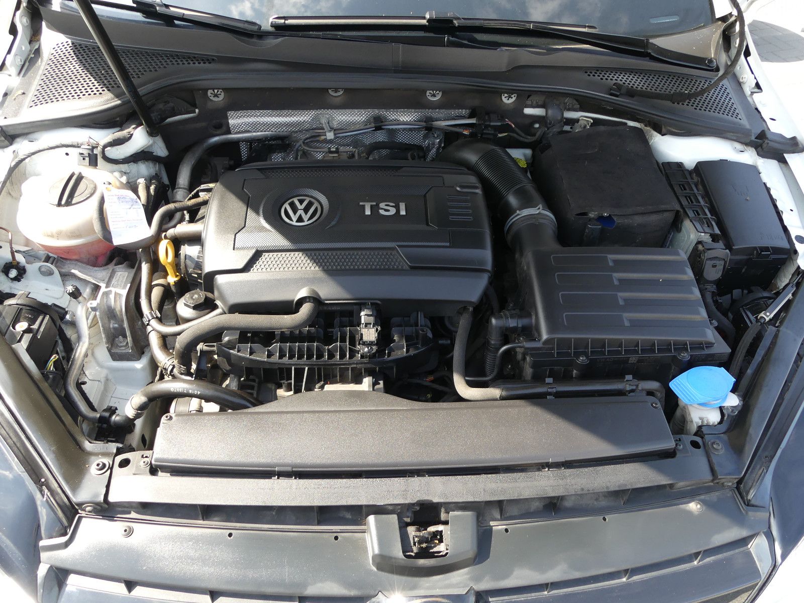 Fahrzeugabbildung Volkswagen Golf VII Variant 1.8 Comfortline BMT