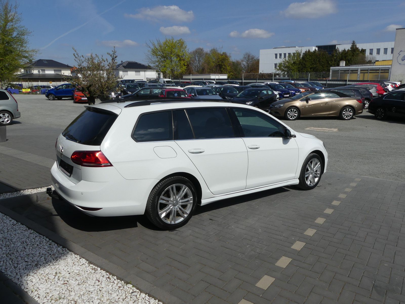 Fahrzeugabbildung Volkswagen Golf VII Variant 1.8 Comfortline BMT