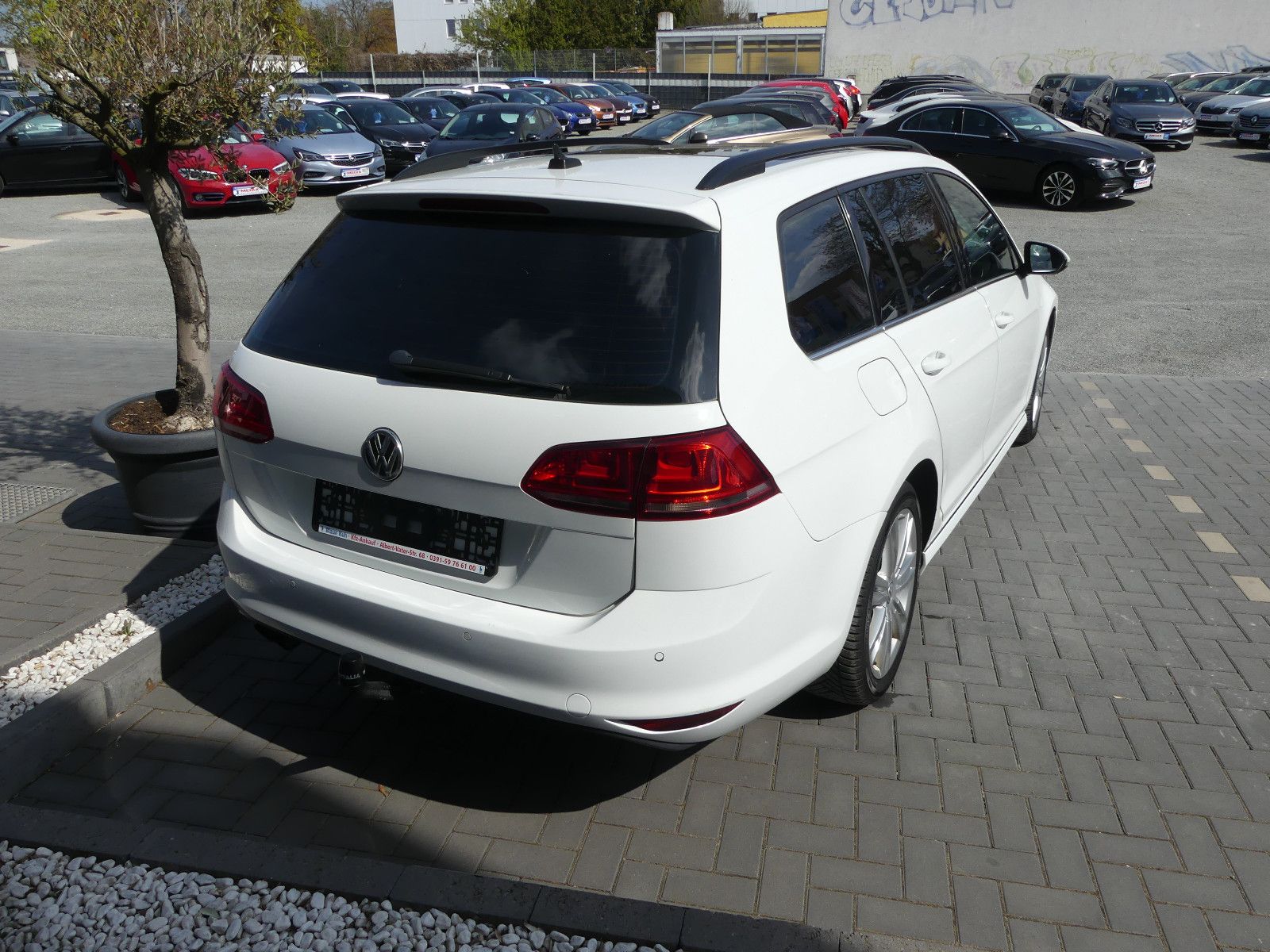Fahrzeugabbildung Volkswagen Golf VII Variant 1.8 Comfortline BMT