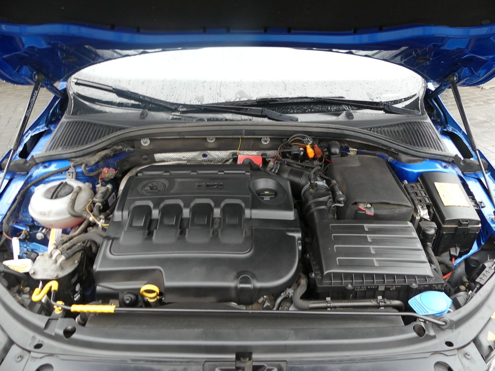 Fahrzeugabbildung SKODA Octavia Combi RS