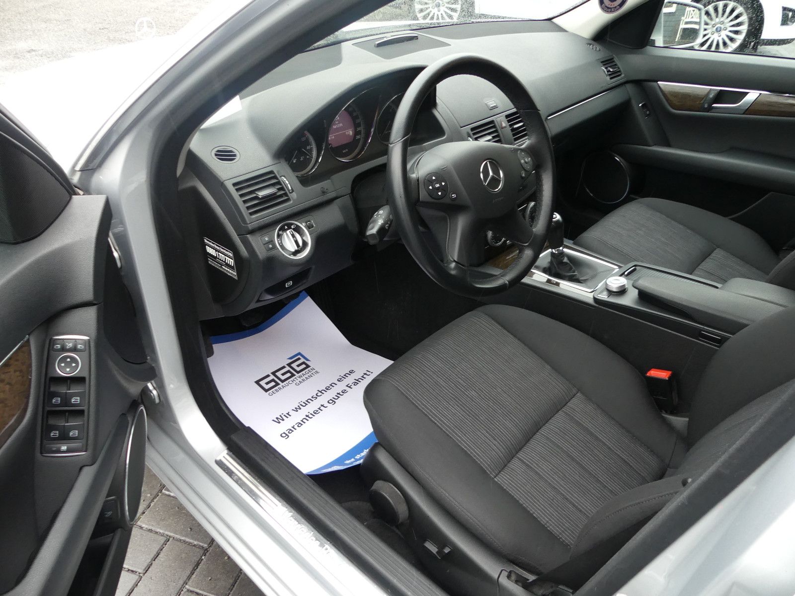 Fahrzeugabbildung Mercedes-Benz C 200 C Limousine C 200 CDI BlueEfficiency