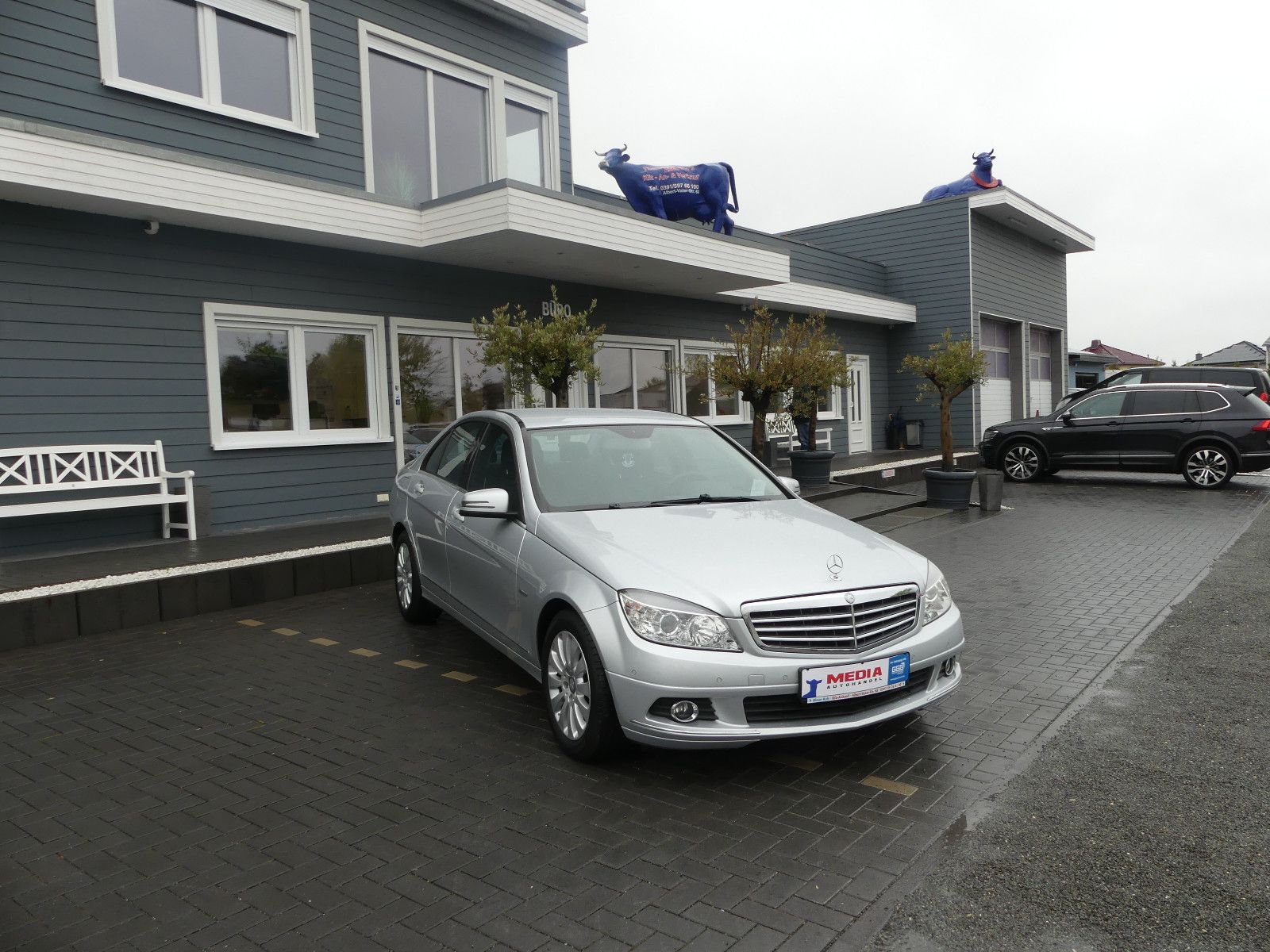 Fahrzeugabbildung Mercedes-Benz C 200 C Limousine C 200 CDI BlueEfficiency