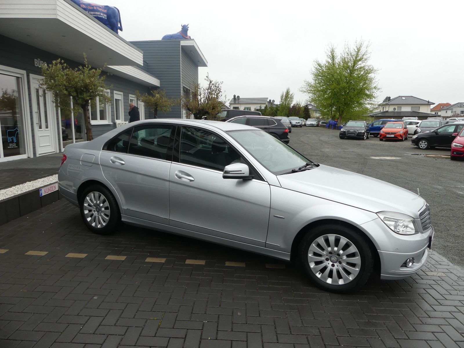 Fahrzeugabbildung Mercedes-Benz C 200 C Limousine C 200 CDI BlueEfficiency