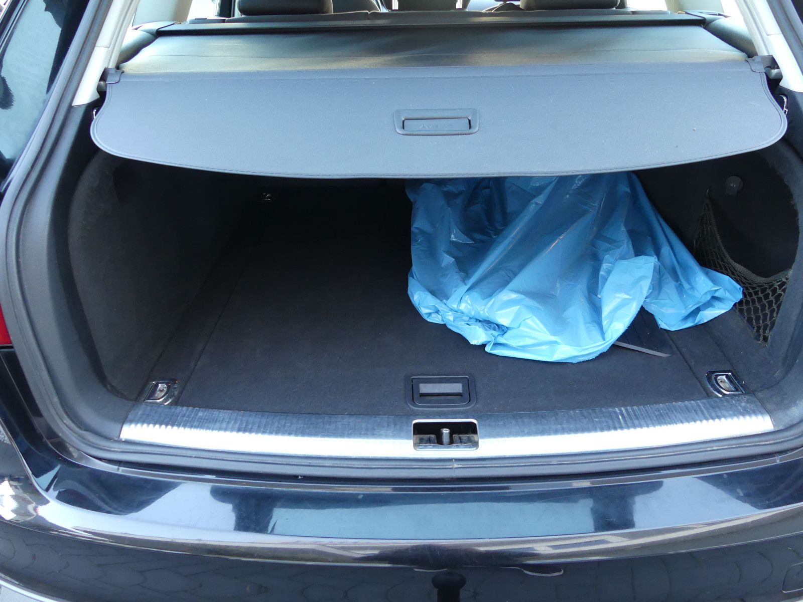 Fahrzeugabbildung Audi A4 Avant Attraction S.line."76TKM"