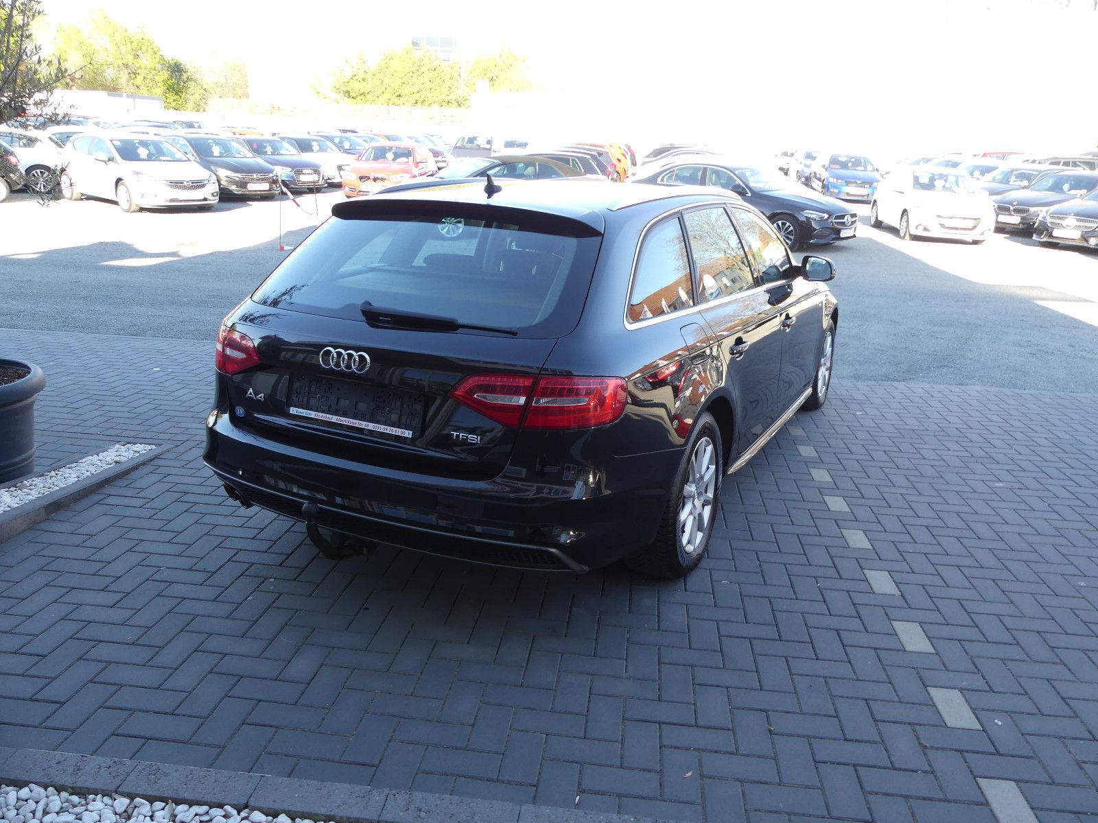 Fahrzeugabbildung Audi A4 Avant Attraction S.line."76TKM"