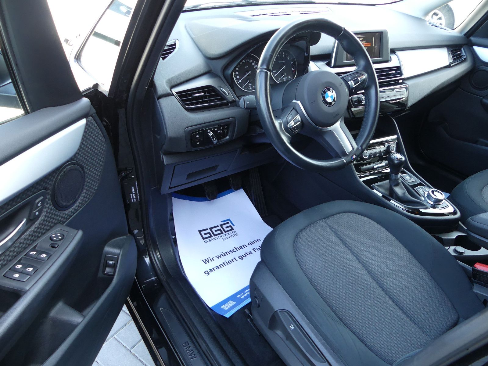 Fahrzeugabbildung BMW 216 2 Gran Tourer 216 i Advantage